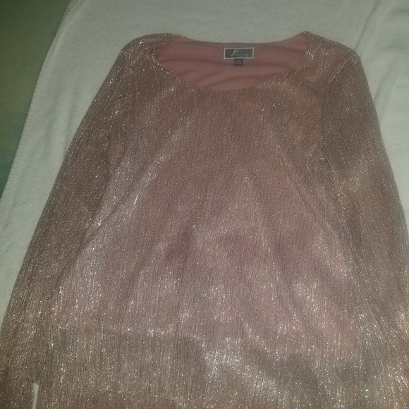 Shirt - Picture 3 of 3